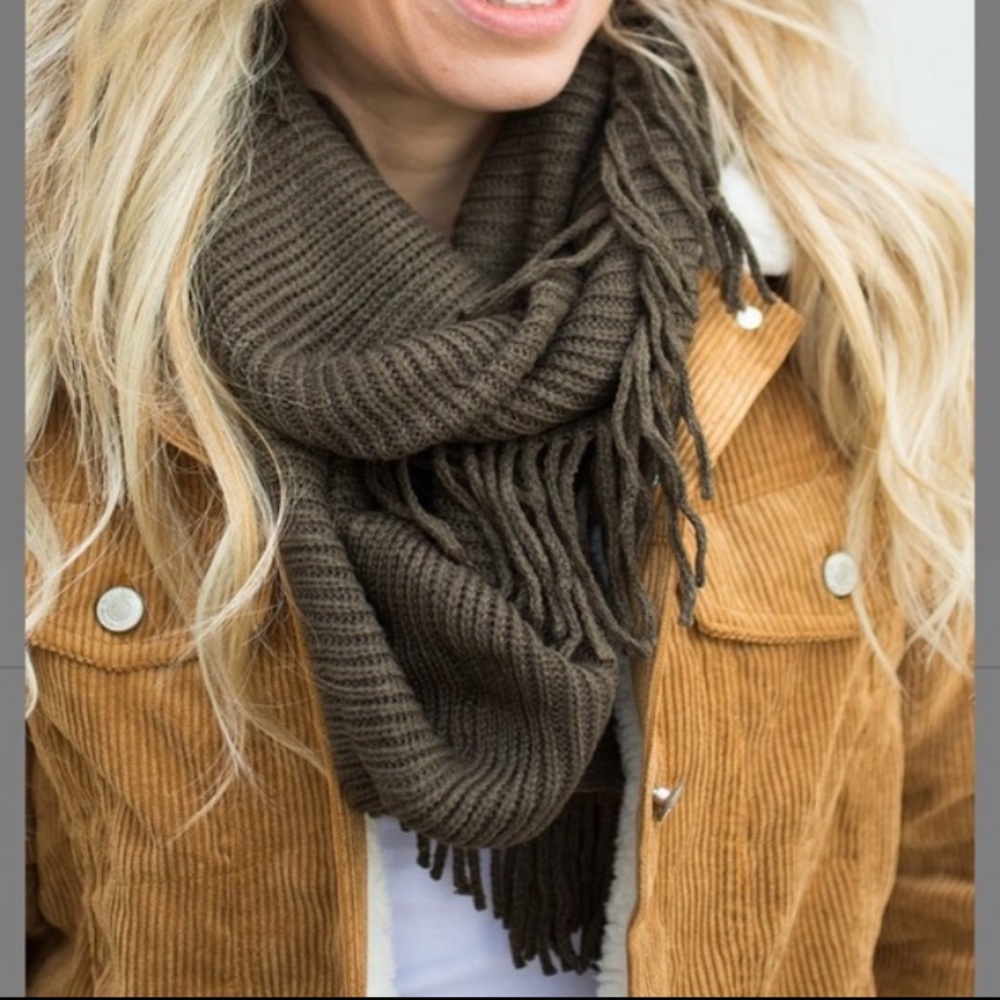 Olive Fringe Scarf
